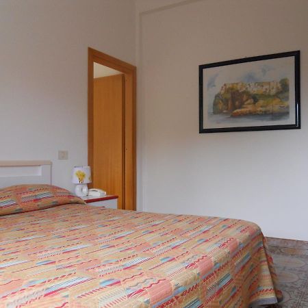 Hotel Coppa Di Cielo Пескічі Екстер'єр фото