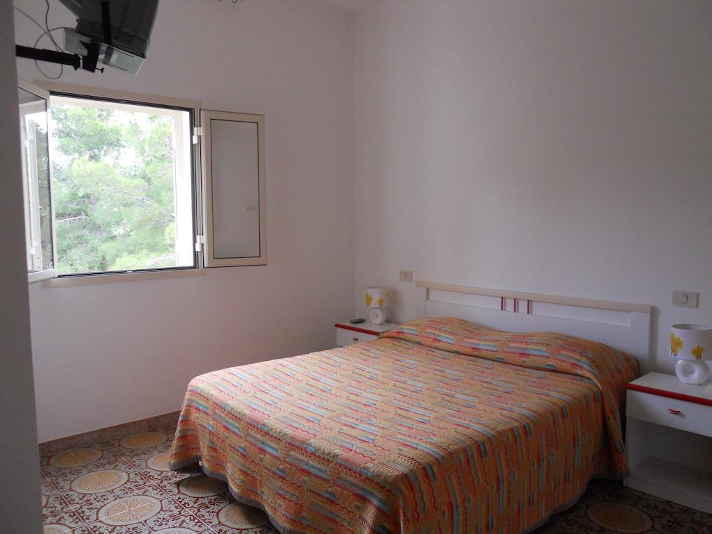 Hotel Coppa Di Cielo Пескічі Номер фото